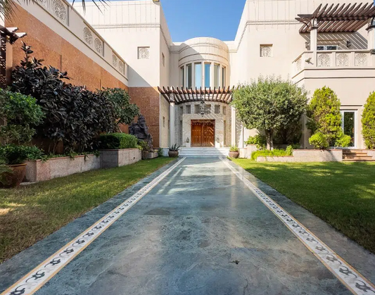 5 Bedroom Villa 6 Baths 15,632 sqft Sector H, Emirates Hills, Dubai for sale